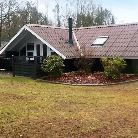 6 Person Holiday In *