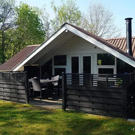 度假居 6 Person Holiday In