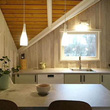 6 Person Holiday In * Ansager