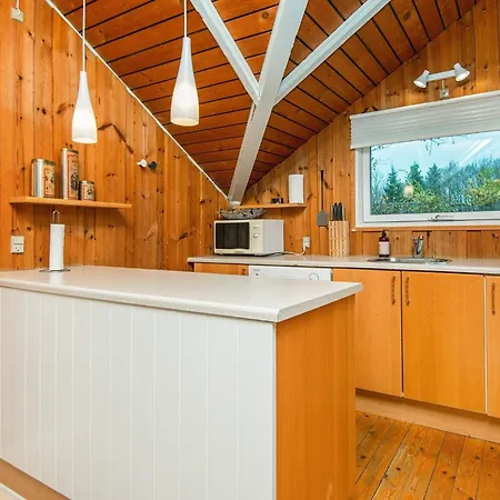 6 Person Holiday In