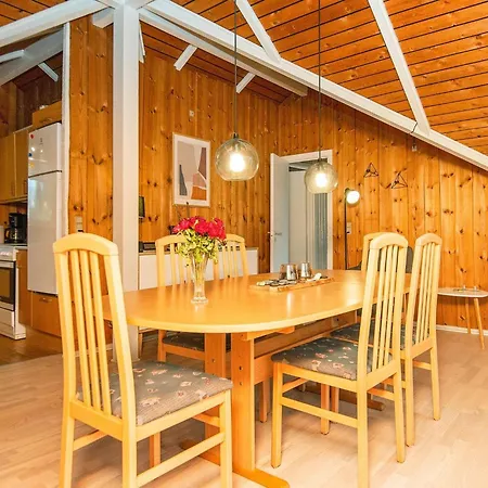 6 Person Holiday In 度假居